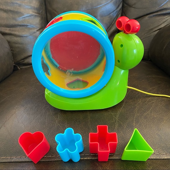 Kohl’s Cute Turtle Shape Sorter Learning Baby Pull Toy - Picture 4 of 10